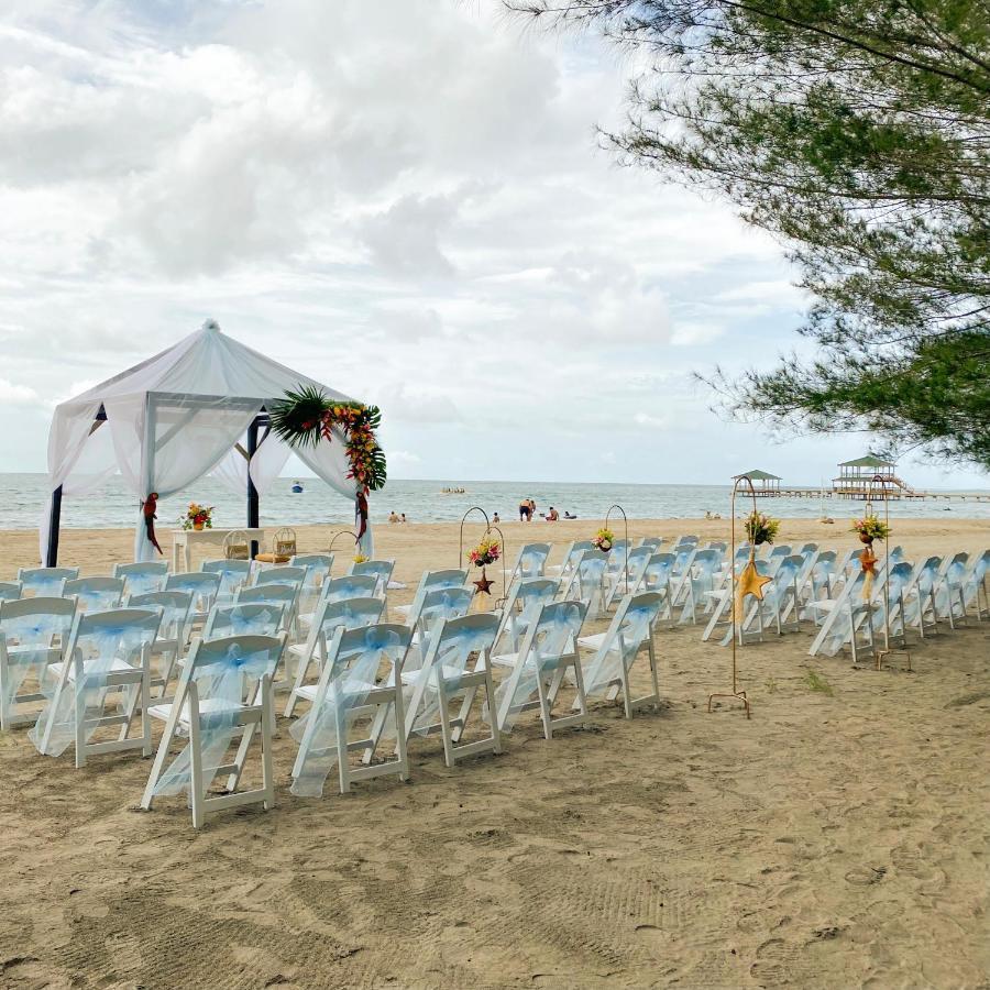 טאלה La Ensenada Beach Resort מראה חיצוני תמונה
