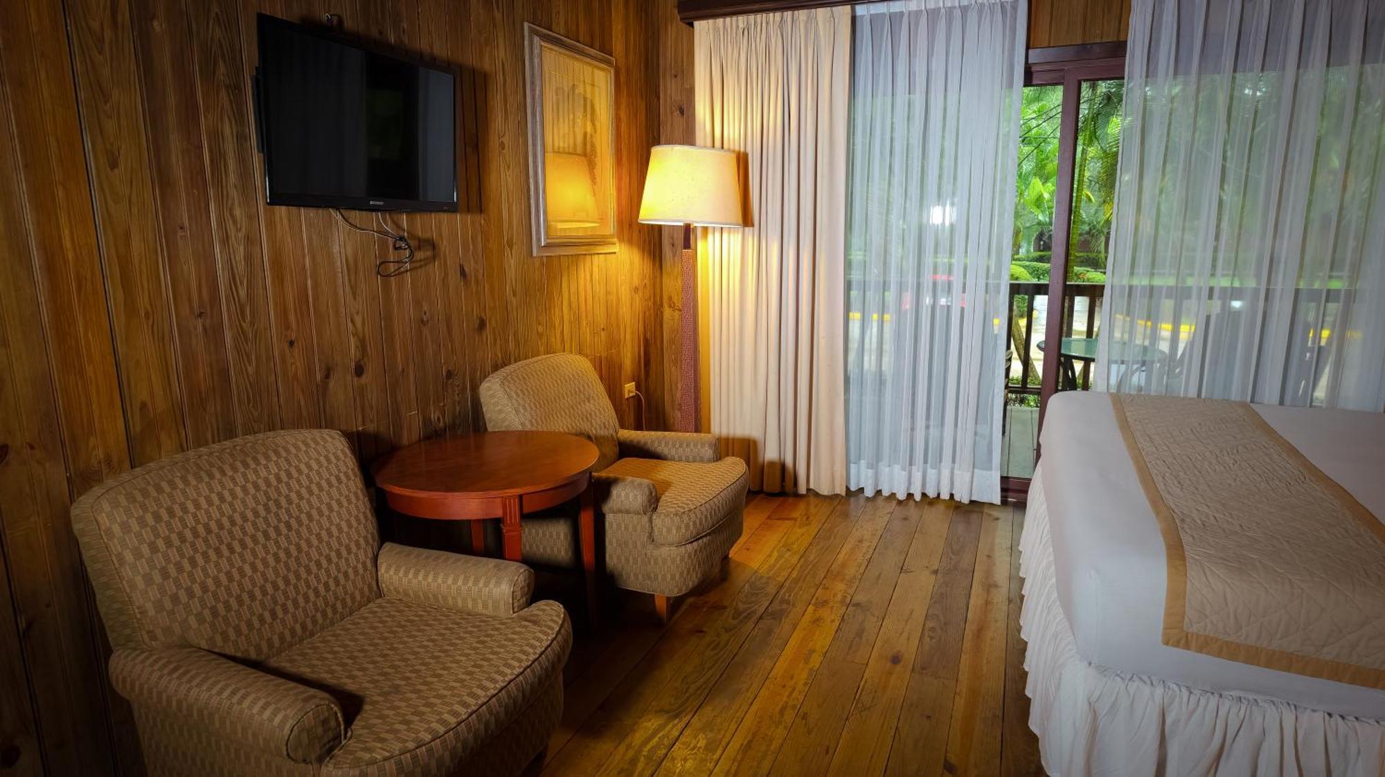 טאלה La Ensenada Beach Resort מראה חיצוני תמונה