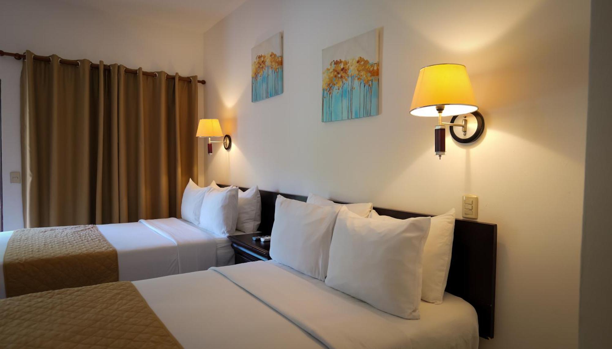 טאלה La Ensenada Beach Resort מראה חיצוני תמונה